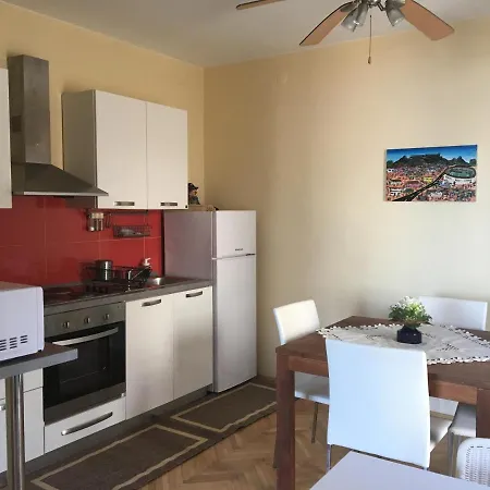 Kaki Nur 5 Minuten Uber Die Treppe Zum Strand, Mit Fantastischer Aussicht Und Freiem Parken Apartment