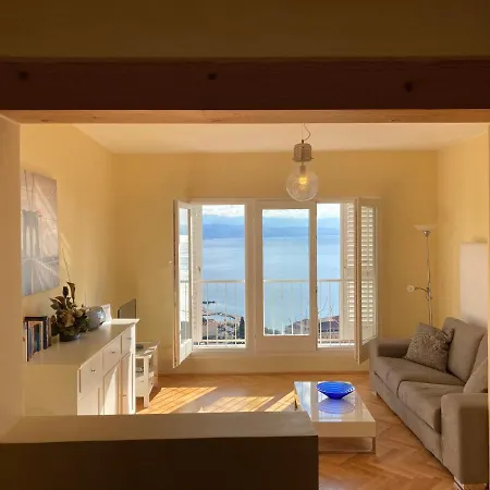 Apartment Kaki Nur 5 Minuten Uber Die Treppe Zum Strand, Mit Fantastischer Aussicht Und Freiem Parken Opatija