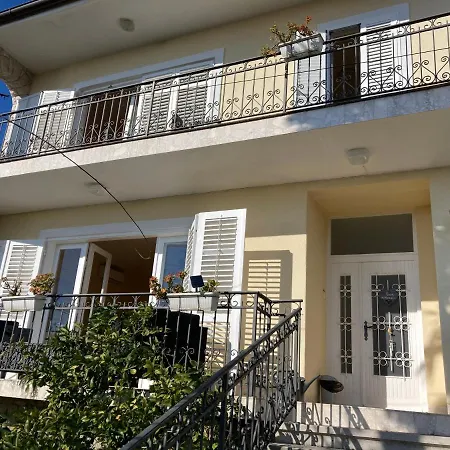 Apartment Kaki Nur 5 Minuten Uber Die Treppe Zum Strand, Mit Fantastischer Aussicht Und Freiem Parken *