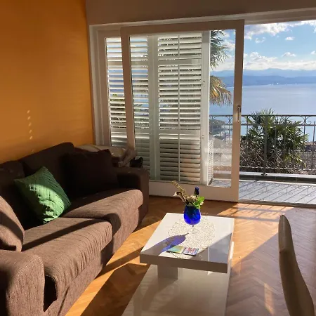 Kaki Nur 5 Minuten Uber Die Treppe Zum Strand, Mit Fantastischer Aussicht Und Freiem Parken Apartment