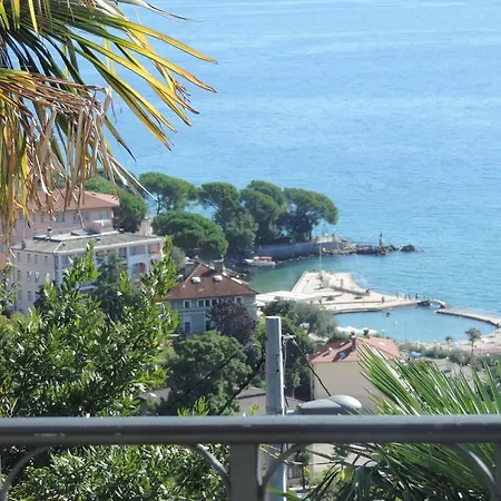 Kaki Nur 5 Minuten Uber Die Treppe Zum Strand, Mit Fantastischer Aussicht Und Freiem Parken