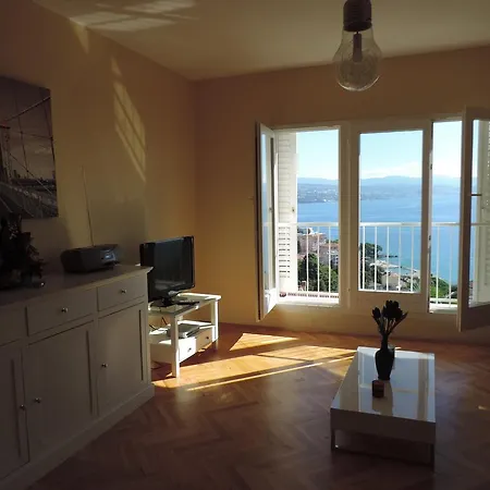 Kaki Nur 5 Minuten Uber Die Treppe Zum Strand, Mit Fantastischer Aussicht Und Freiem Parken Apartment *