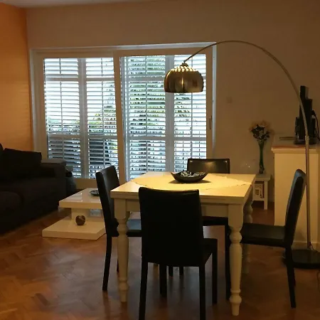Apartment Kaki Nur 5 Minuten Uber Die Treppe Zum Strand, Mit Fantastischer Aussicht Und Freiem Parken Opatija